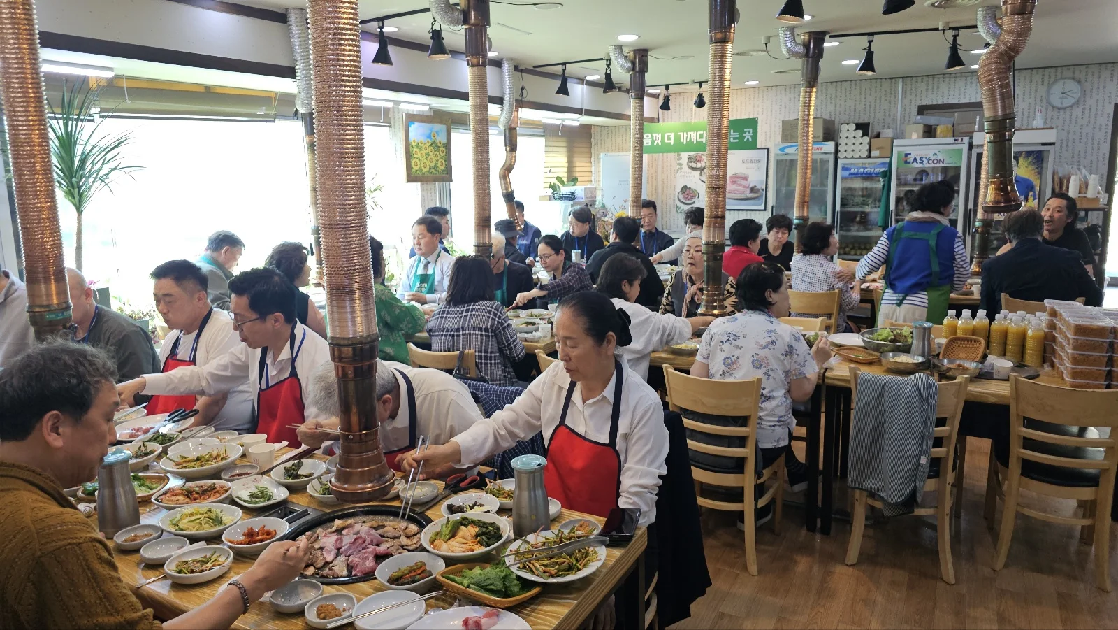 (주)에프앤에스식품 · 본부 자료
