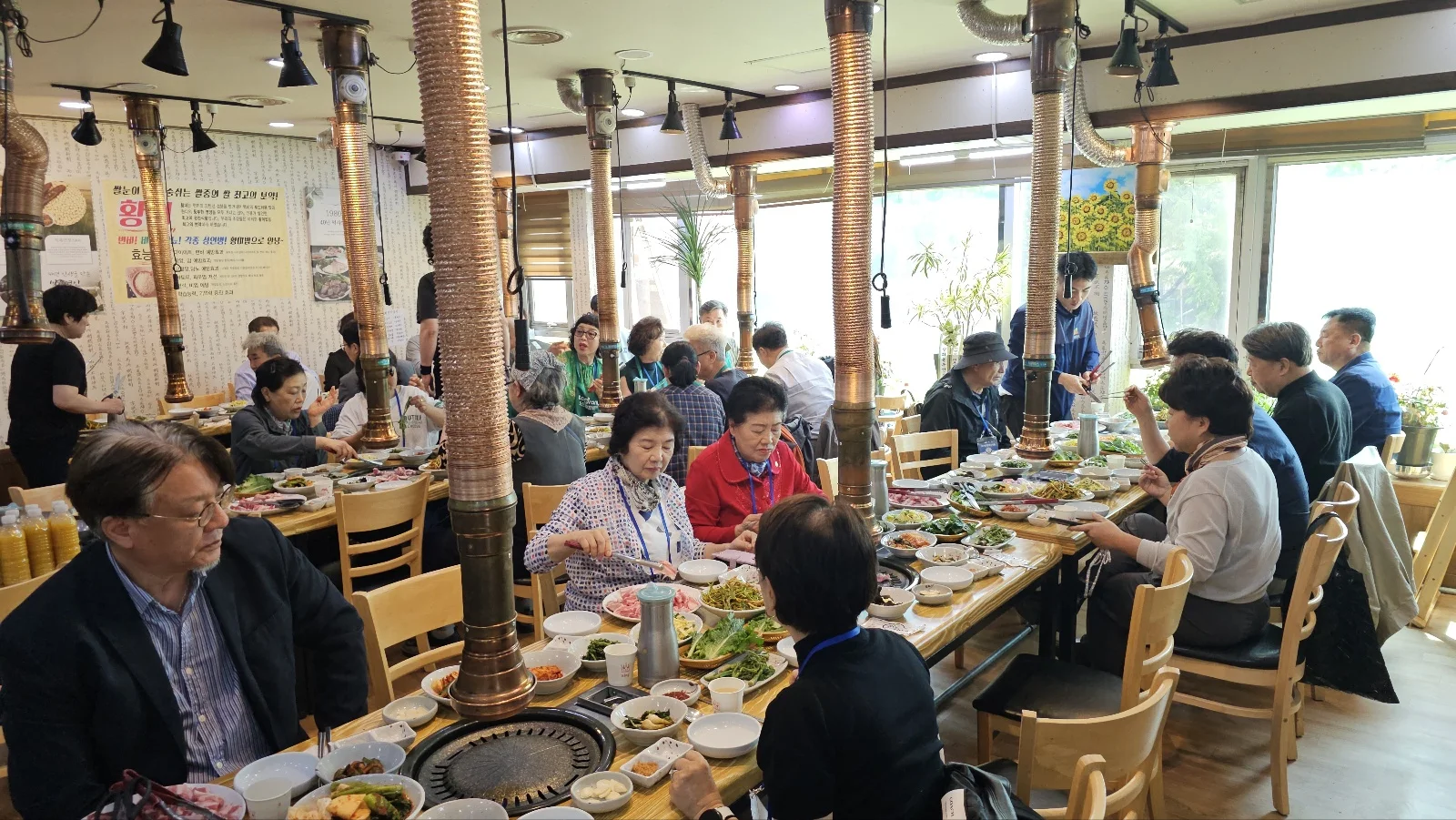 (주)에프앤에스식품 · 본부 자료